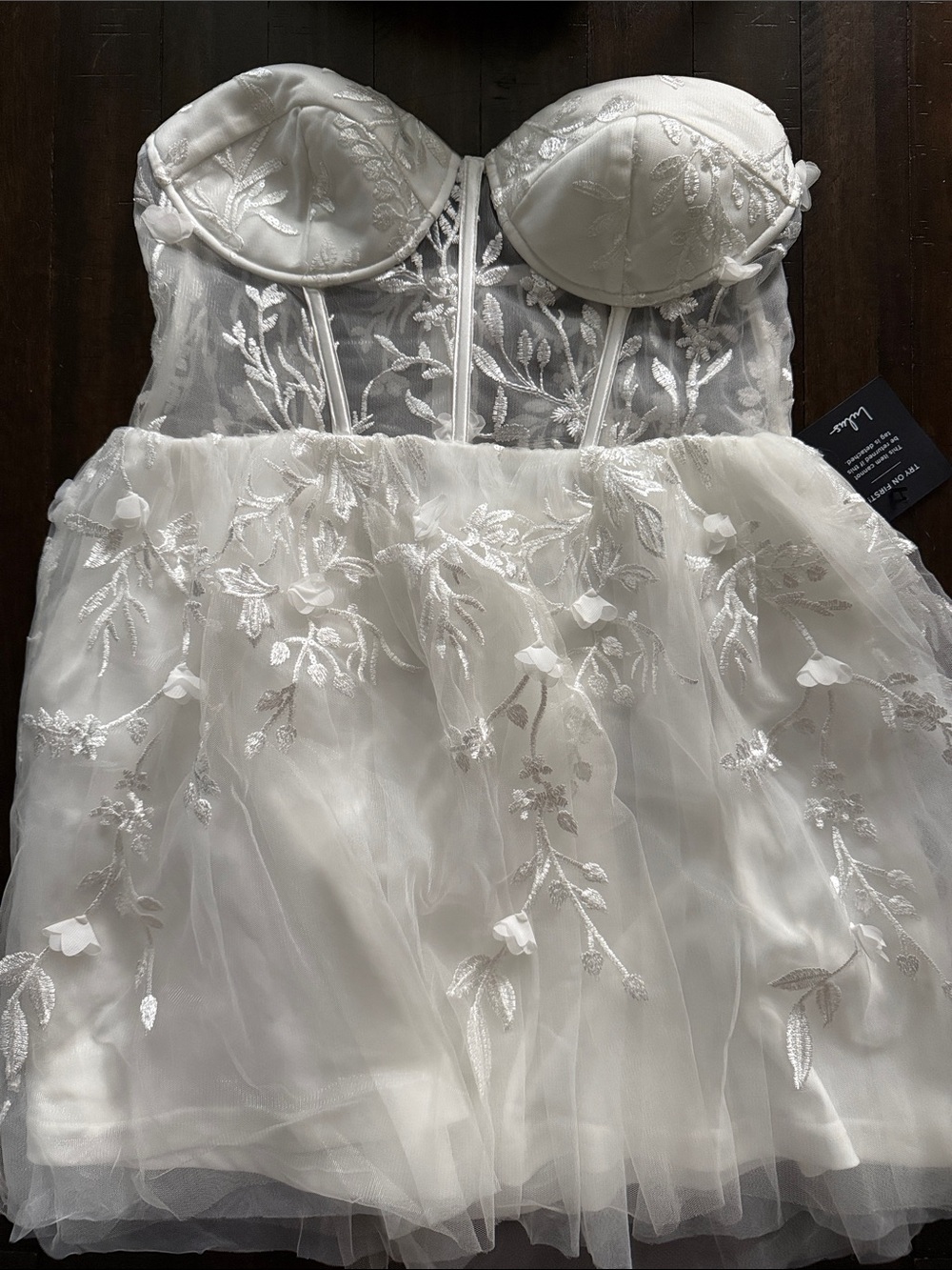 Women’s White Floral Embroidered Tulle Dress NWT